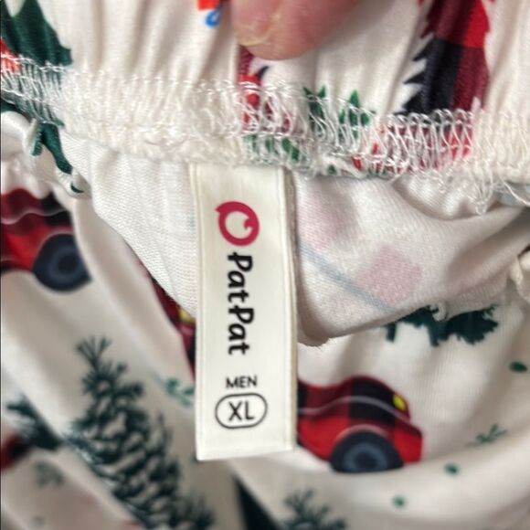 PatPat Red and Green Pajama Sets with Vintage Holiday Charm - Picture 4 of 5